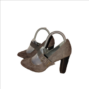 Simply Vera by Vera Wang Size 7.5